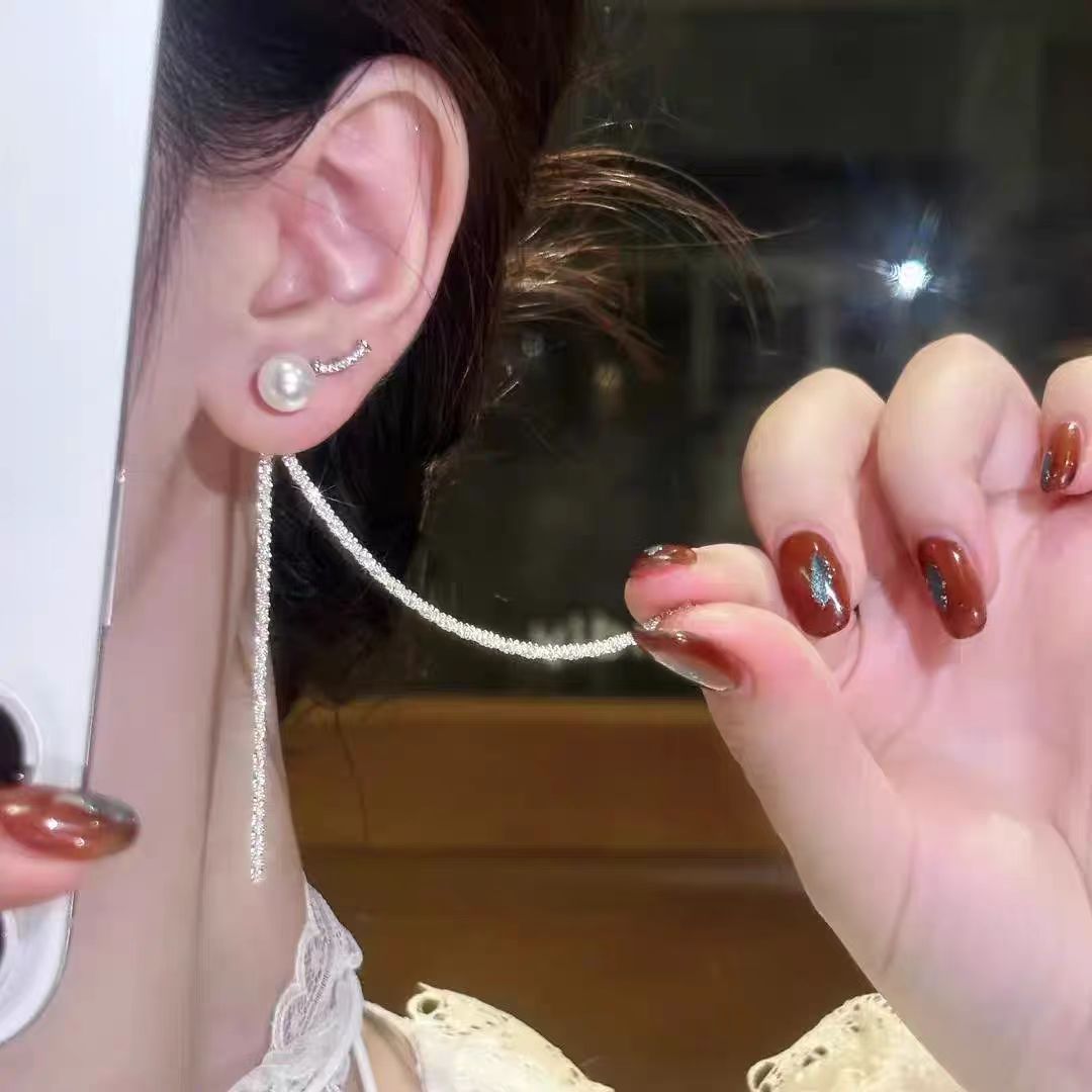A new pair of long tassel pearl stud earrings for round faces, exuding a slender, sophisticated and elegant goddess-like charm details Picture