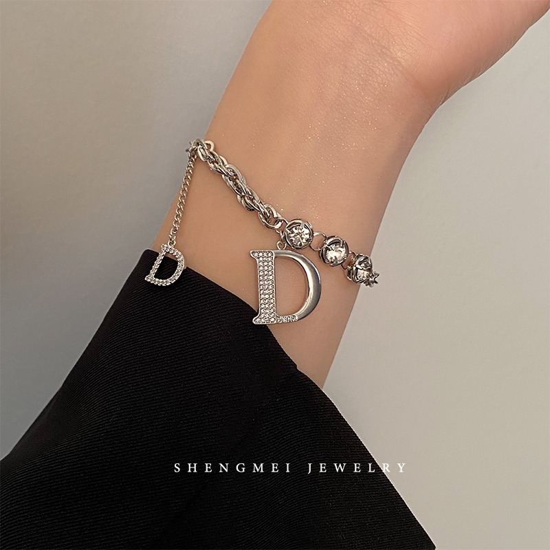 Light luxury and niche design letter necklace, female hip-hop and hot girl collarbone chain-like zircon sweater chain wholesale on Instagram Specification drawing
