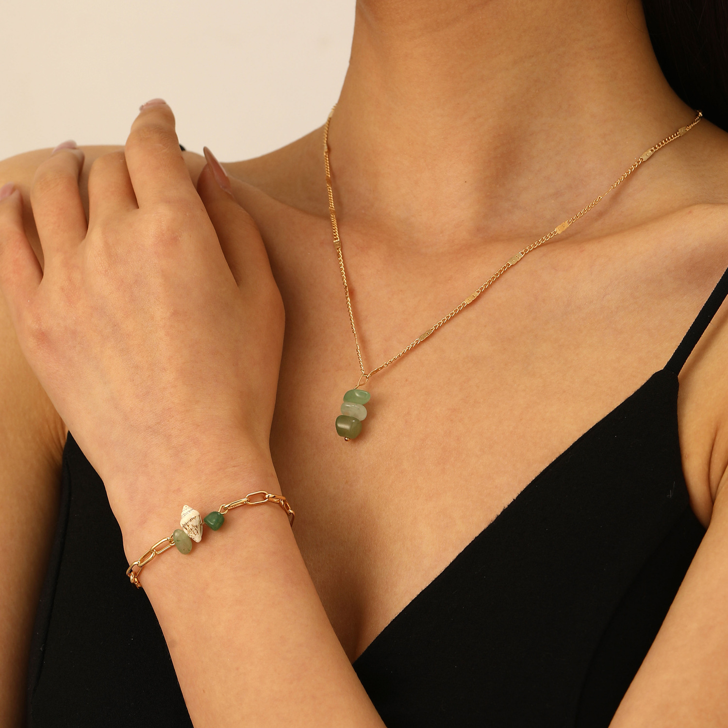 European and American cross-border jewelry, green crystal conch bracelet necklace, two-piece jewelry set, women's jewellery details Picture