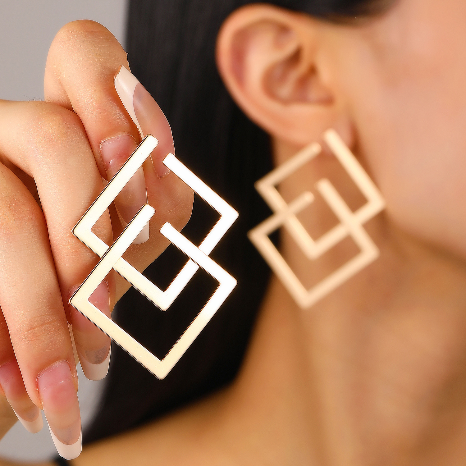 European and American niche design, high-end and versatile square stud earrings, irregular geometric earrings, cross-border women's accessories wholesale full figure