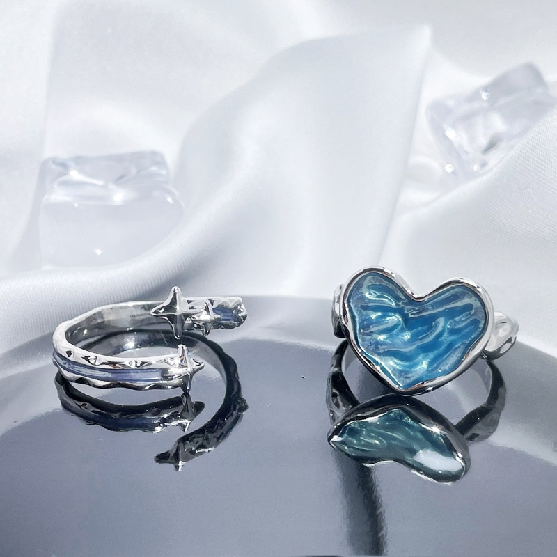 Simple enamel drop glaze texture blue heart-shaped ring, sweet and cool style by actress Mang, fashionable and niche design, versatile ring full figure