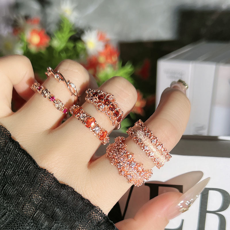 High-end accessory: A rose gold starry sky micro-set diamond open-mouth ring for women, fashionable layering and versatile ring trend Specification drawing