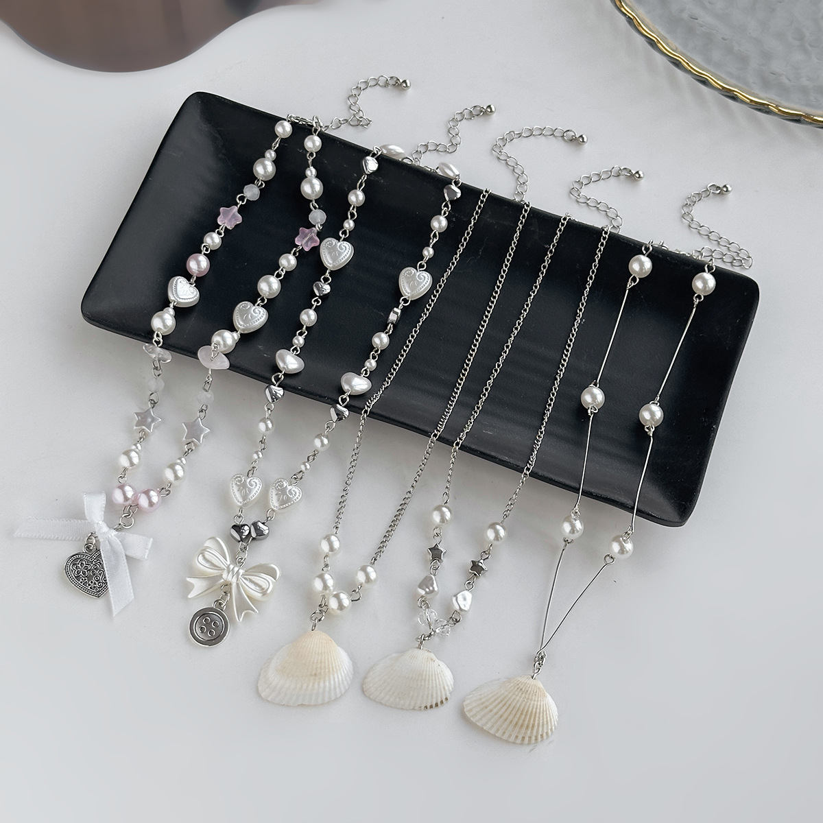 European and American cross-border pastoral ins fresh bow pearl necklace, cute retro coin heart-shaped shell neckpiece full figure