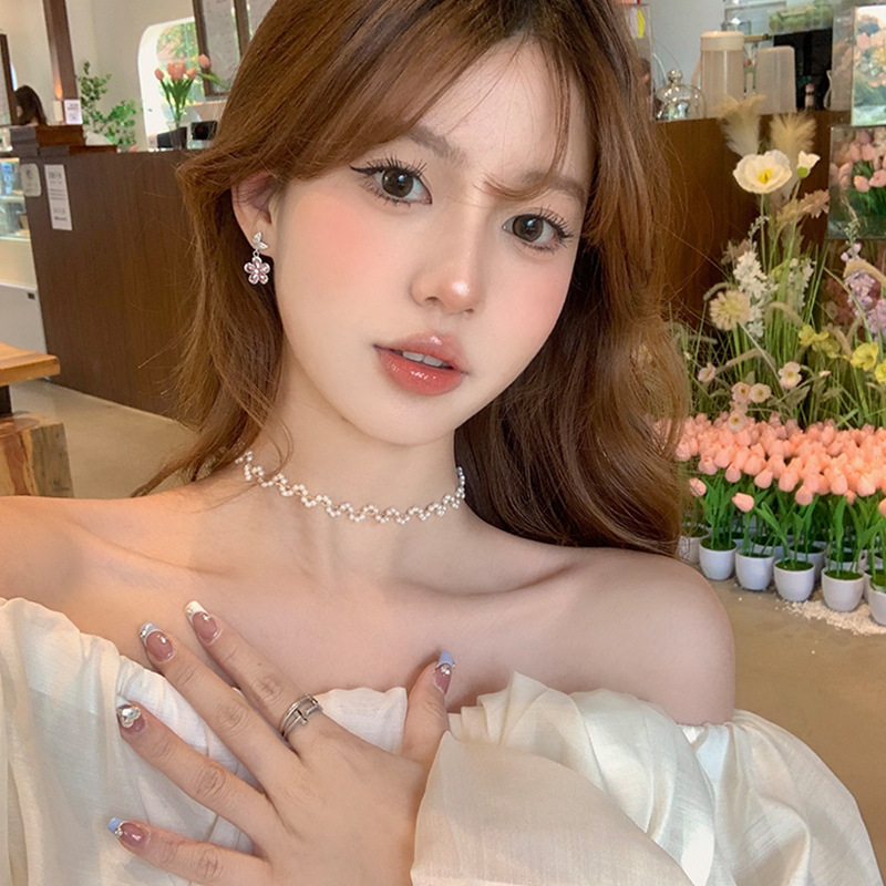 S925 Silver Needle Exquisite Zircon butterfly tassel Flower Earrings Women's niche design High-end and elegant stud earrings Specification drawing