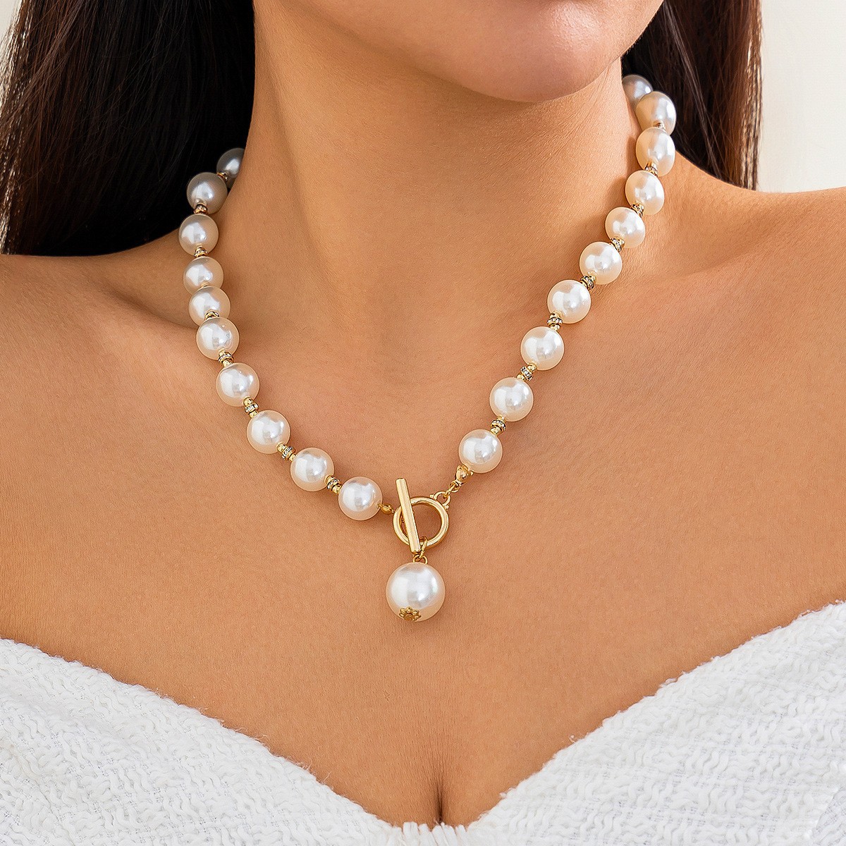 European and American cross-border accessories with a cold and elegant style, slightly inlaid round bead necklace necklace imitation pearl necklace set for women full figure