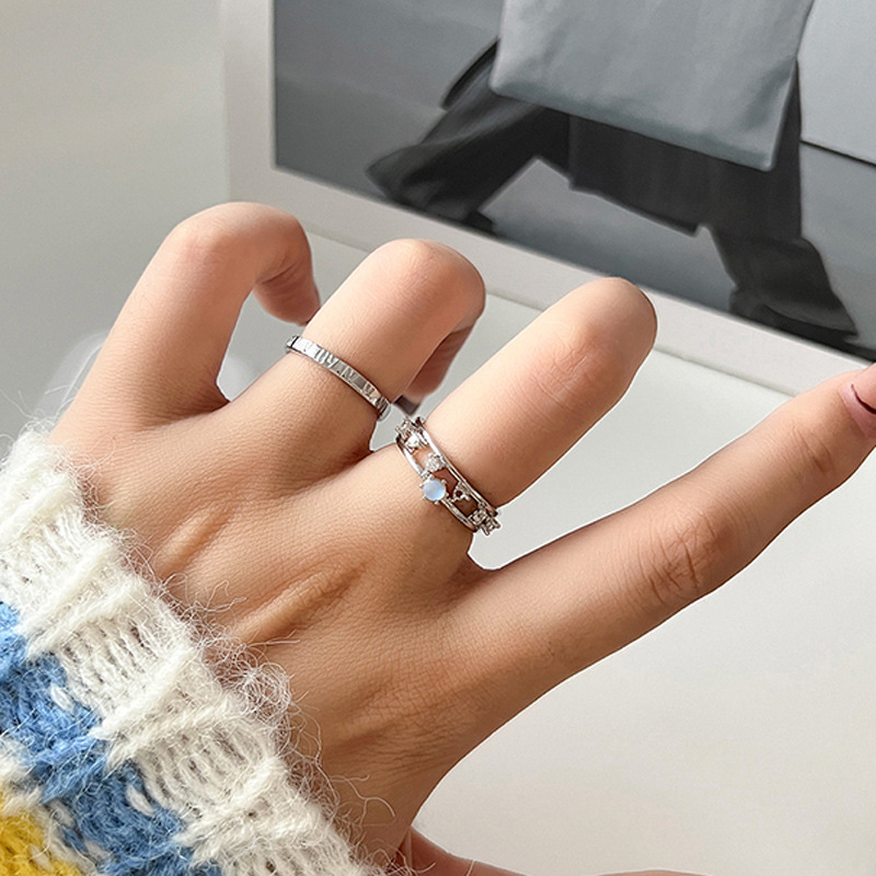 This is a niche design moonstone open ring with a unique and elegant style. It is a simple and versatile, fashionable and cool index ring for women details Picture