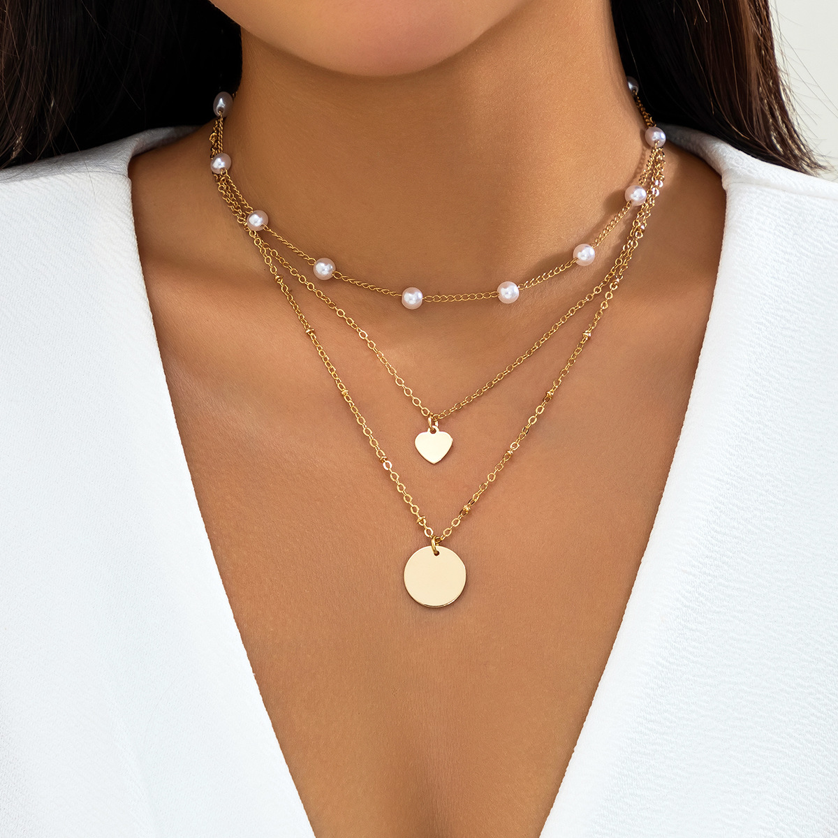 European and American cross-border jewelry multi-layer chain cold style necklace, simple imitation pearl geometric round piece sweet and cool necklace Specification drawing