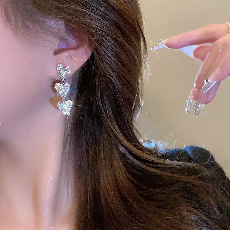 Long zircon heart-shaped tassel earrings, a niche design for women, 2025 new style stud earrings, elegant and high-end ear clips and earrings Application Scenario