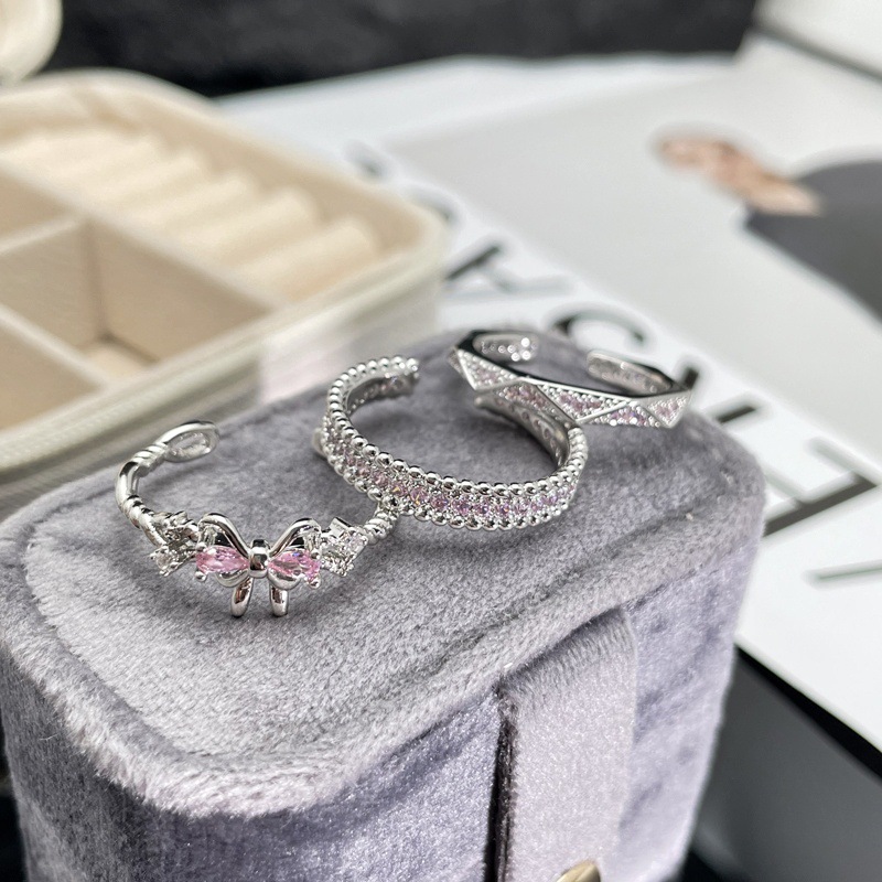 Sweet bow pink diamond, small and elegant open ring, niche and simple plain ring, versatile and high-end geometric ring Specification drawing