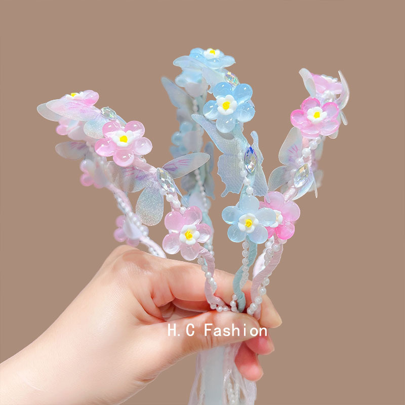 Girls' flower wreath headband, ribbon princess butterfly flower braid headpiece, ancient style super fairy-like children's headband, children's hair accessory Application Scenario