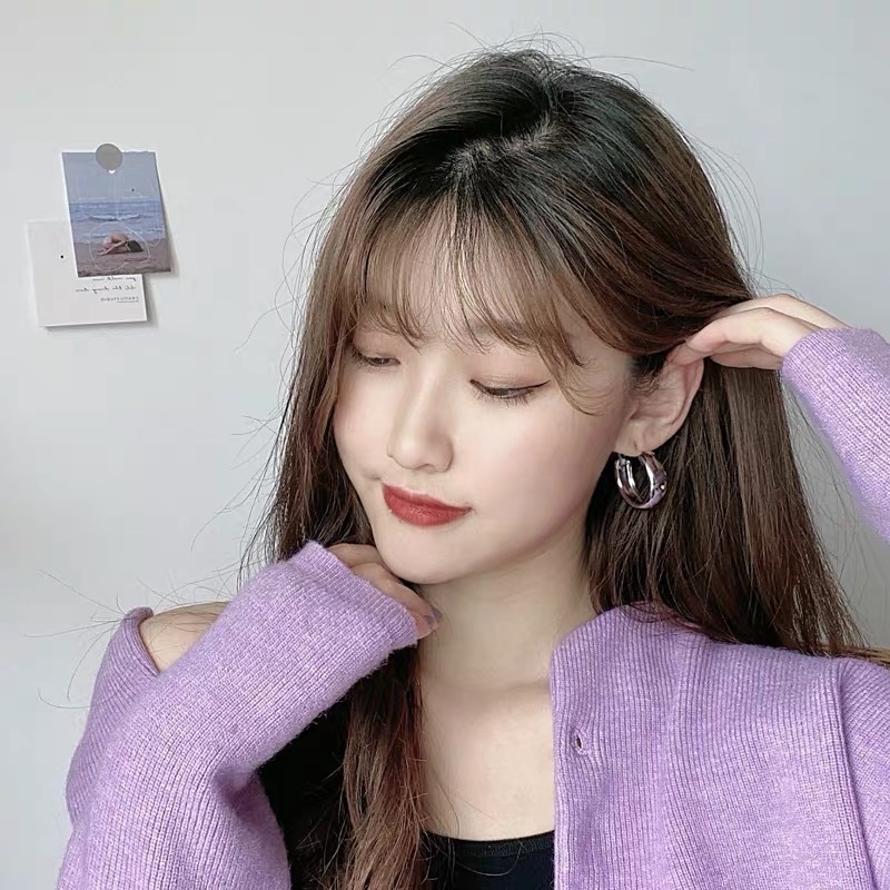 Korean metal geometric circle minimalist smooth large circle earrings, individual hot girl exaggerated small European and American ear ring earrings Specification drawing