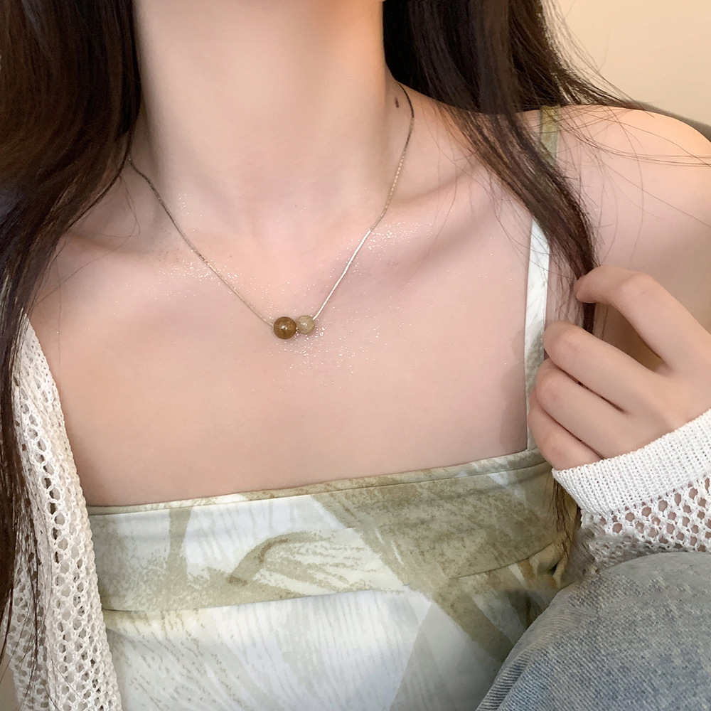 The Cold Wind Stone pendant necklace for women's autumn collarbone chain, a new style of trendy, niche and elegant simple necklace in 2023 Specification drawing