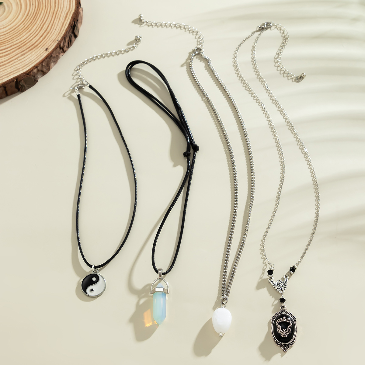 European and American cross-border Halloween dark bat wing girl accessory, retro layered personalized alloy set necklace accessory details Picture
