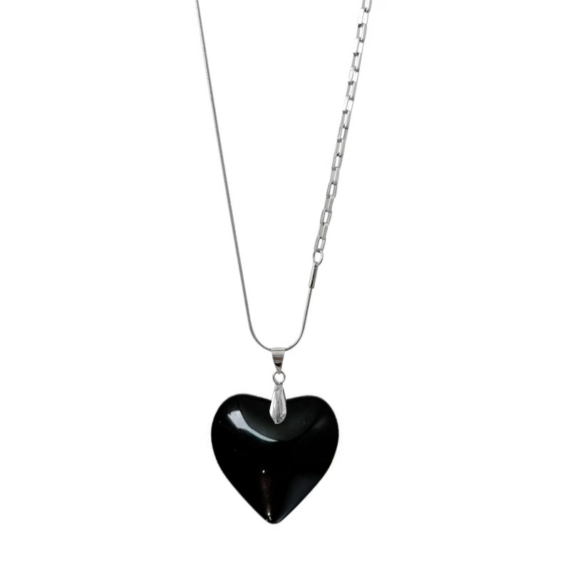 Long heart-shaped pendant OT buckle necklace for women, 2025 new style, versatile sweater chain, elegant and simple accessory Item Picture