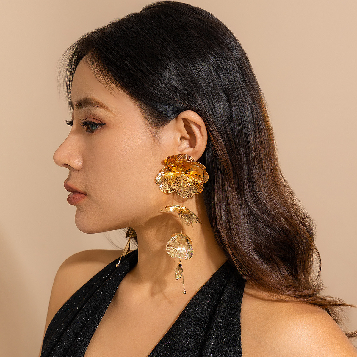 A rare European and American ginkgo leaf tassel necklace with a sweet and cool design sense, a cross-border retro pull-out collar accessory choker Specification drawing