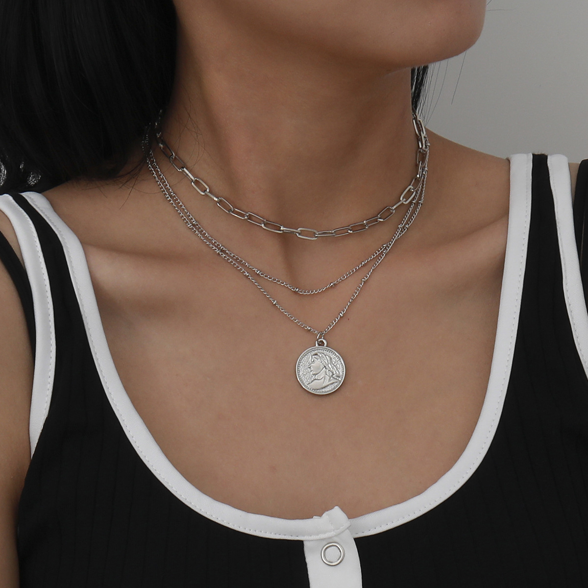 European and American cross-border creative accessories, retro punk portrait chain necklace, women's simple alloy set, metal necklace details Picture