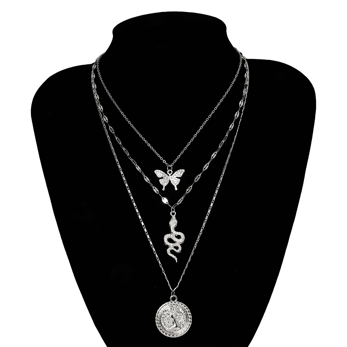 European and American cross-border jewelry, personalized butterfly Queen relief necklace, multi-layered snake-shaped micro-inlaid set necklace with feminine charm Application Scenario