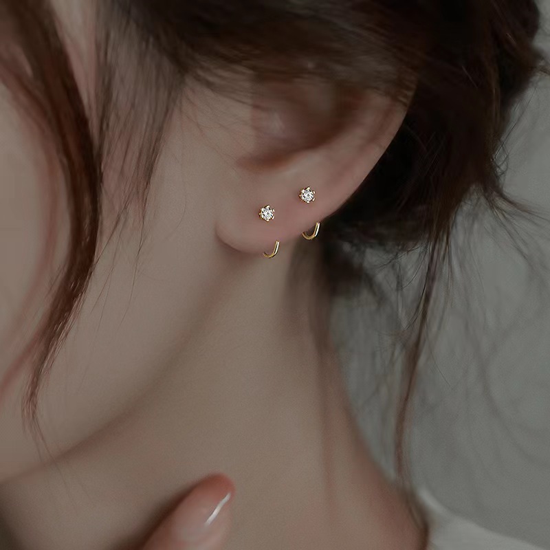 Exquisite, compact and simple diamond ear studs, a niche women's daily versatile commuting ear accessory, a new bestseller in 2025 Specification drawing
