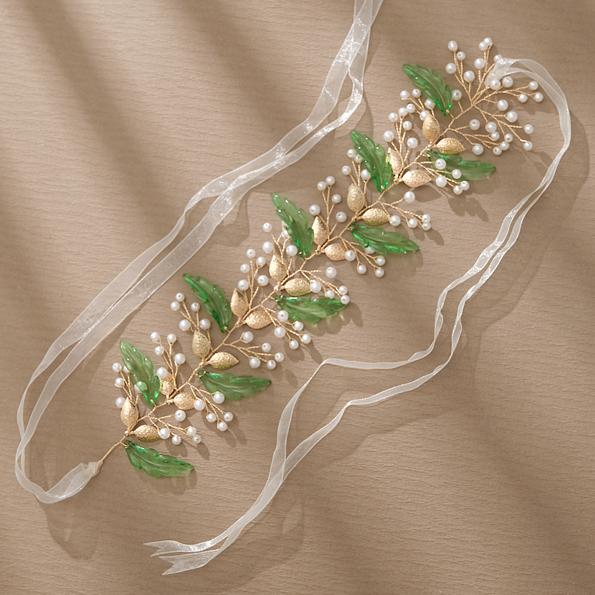 European and American bride's beach-style hair accessories, forest-themed fresh acrylic leaf headband, cheongsam Hanfu brwoven hair, pearl hair band Specification drawing