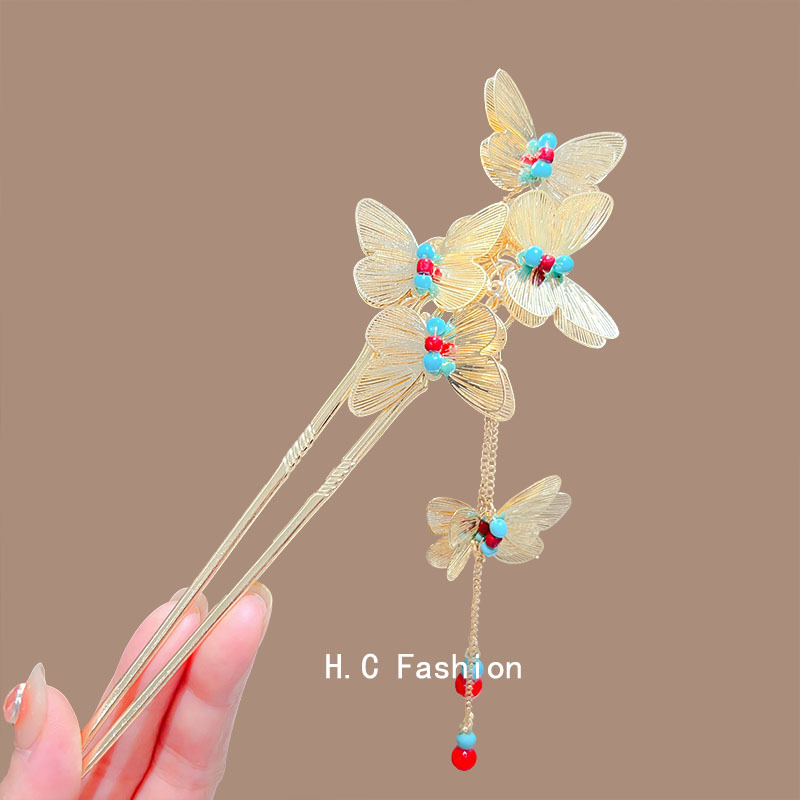 New Chinese-style exquisite golden butterfly tassel hairpin, high-end U-shaped Hanfu updo cheongsam hairpin, hair accessory and hairpin Application Scenario
