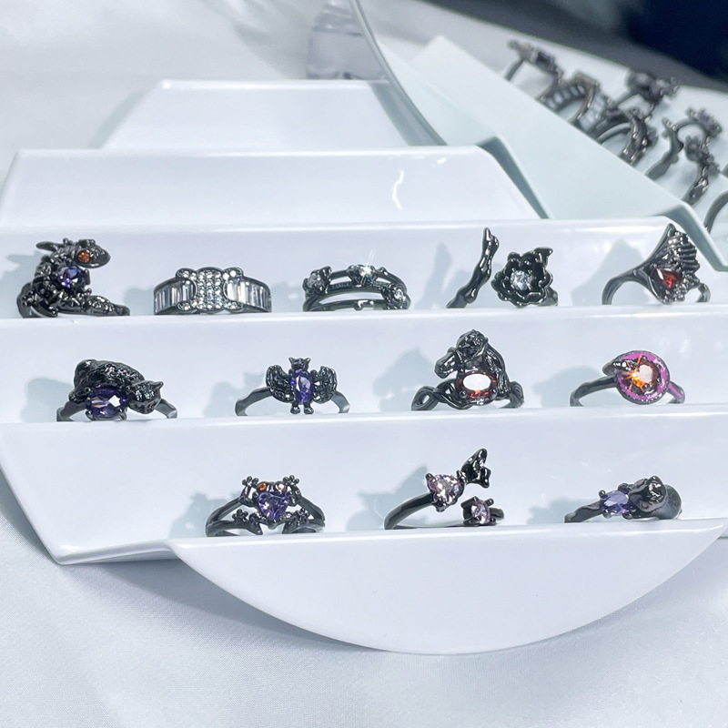Dark European and American punk personality open ring, a niche cold style hip-hop trend, versatile and fashionable accessory ring Application Scenario
