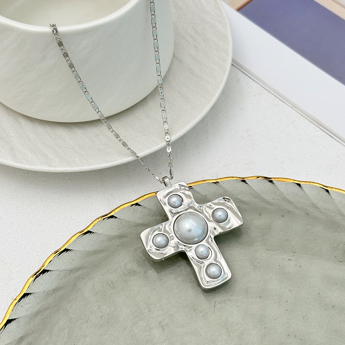 European and American cross-border jewelry: Simple and elegant, with a pearl cross pendant necklace and a fashionable CCB beaded necklace Application Scenario