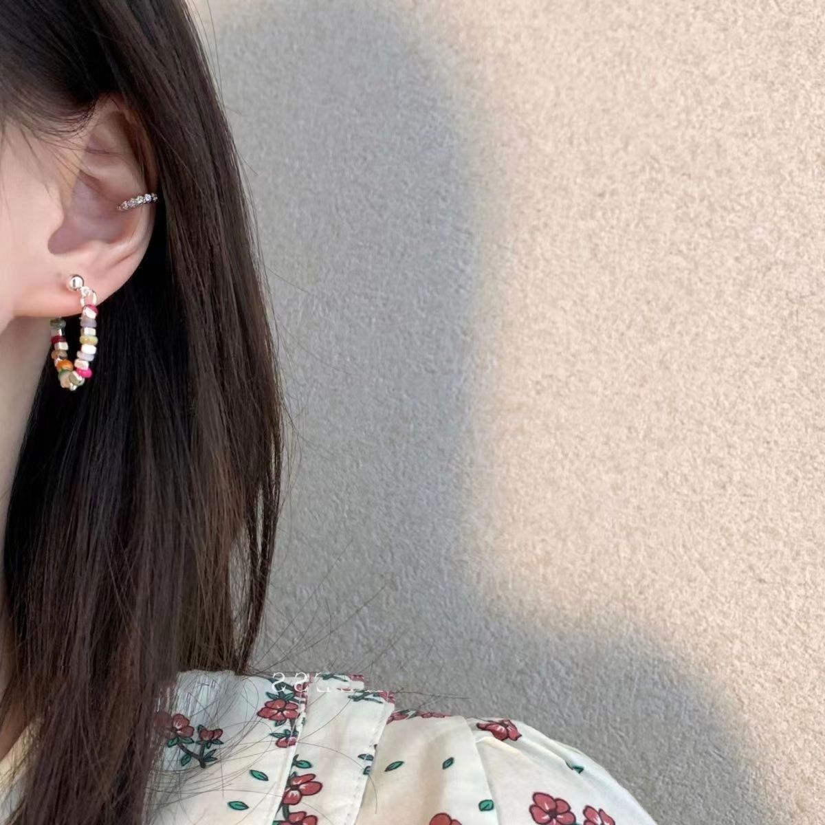 s925 New trendy and distinctive Japanese and Korean silver color beaded stud earrings for women, featuring a light luxury, niche and high-end design details Picture