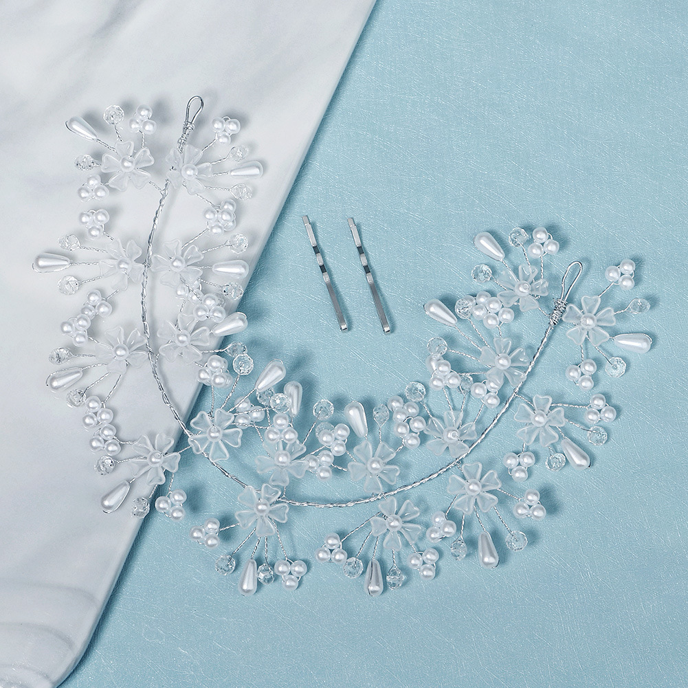 New European and American bridal hair accessories, wedding gowns, pearl headbands, forest-themed wedding headbands, crystal floral children's hair bands Application Scenario