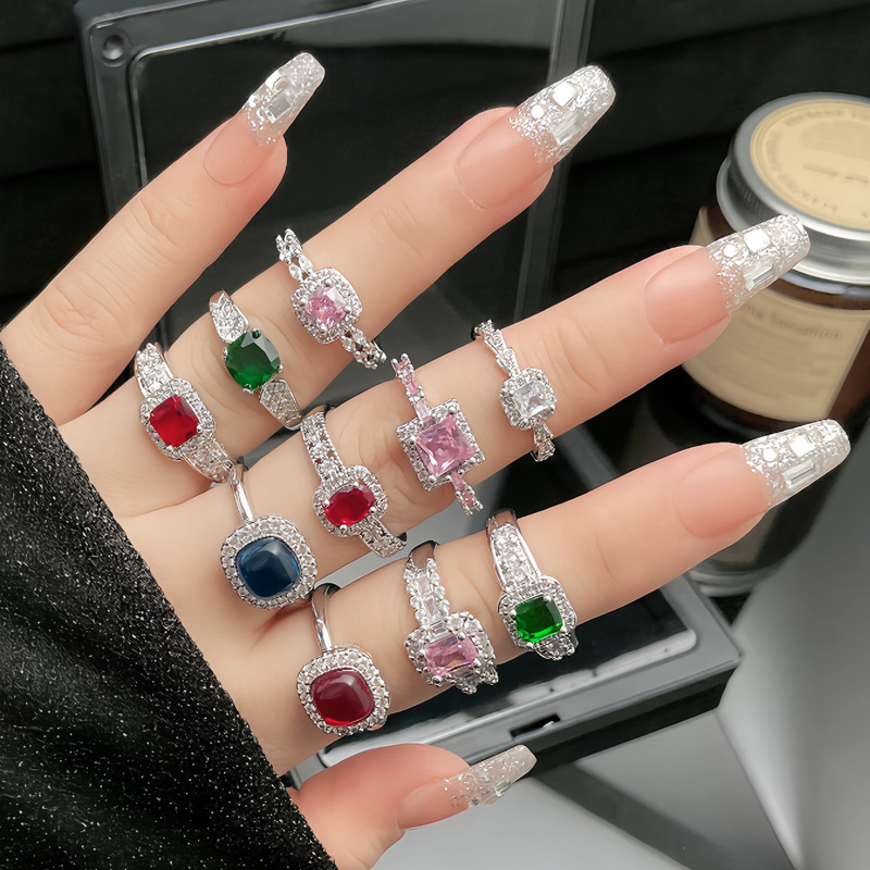 A new cross-border product, a square diamond candy-colored, fashionable and elegant open-top ring with a cold female style, a sweet and cool personality, and a high-end feel Application Scenario