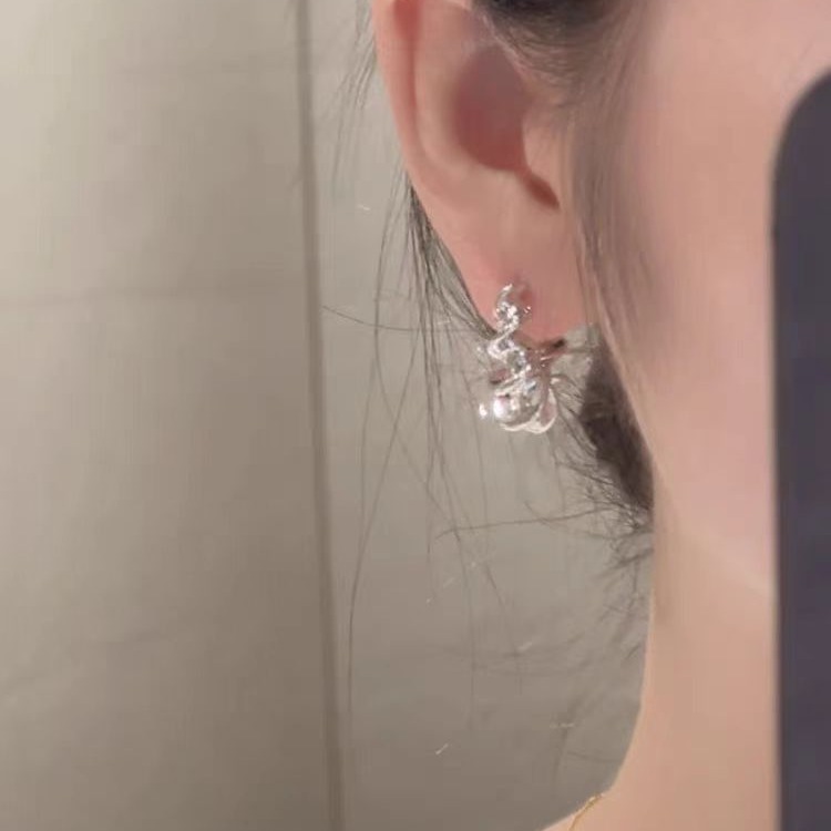 European and American style spiral design ear rings, fashionable and elegant, versatile earrings, niche and unique ear buckles, cold style earrings details Picture