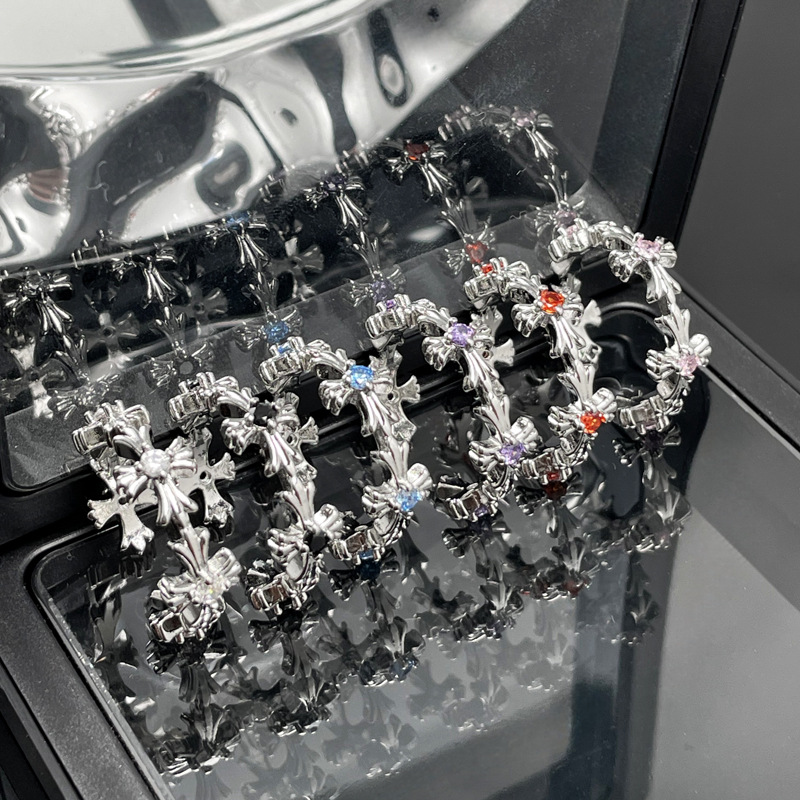 A niche retro cross-shaped open ring for women, a simple layering of colored zircon, sweet, cool, fashionable and versatile ring for commuting Application Scenario
