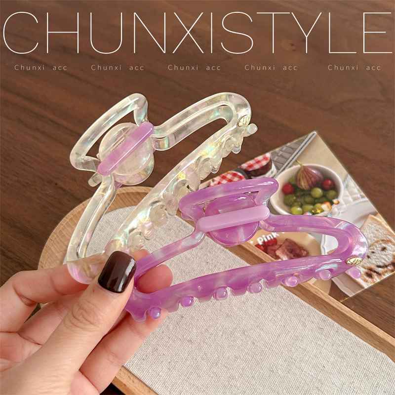 YD Cupid's Arrival ~ Acetate Grab Clip Women 2025 New High-end Shark Clip Spring/Summer Hair Clip Back Head Hair accessory Application Scenario