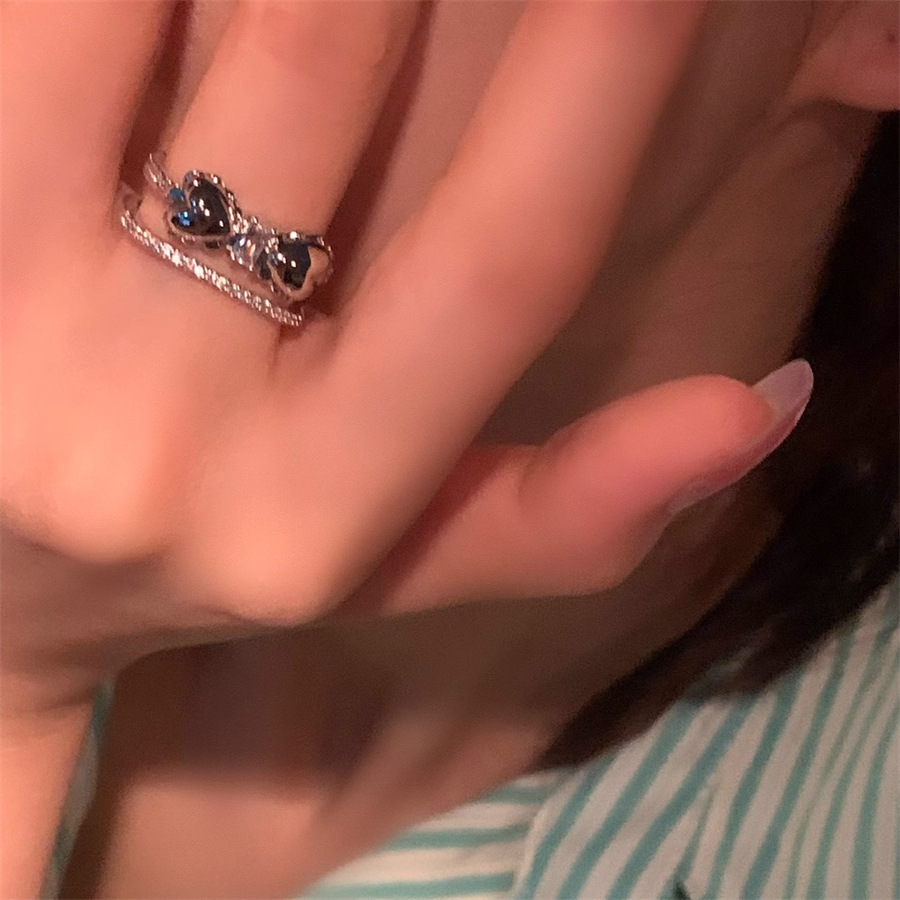 Sweet double-layer bow ring, a niche design for women, a high-end index finger ring, an ins fashionable, individual and versatile ring full figure