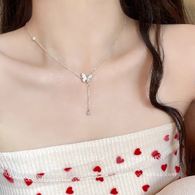 Butterfly tassel pendant necklace for Women, 2025 model, niche design, light luxury, simple and fashionable, versatile collarbone chain full figure