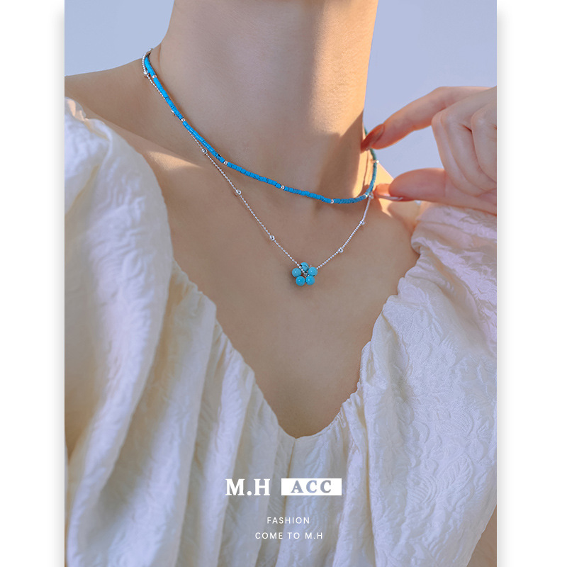 A new Instagram niche layered turquoise flower necklace for women, fresh, fashionable, retro, simple and high-end collarbone chain full figure
