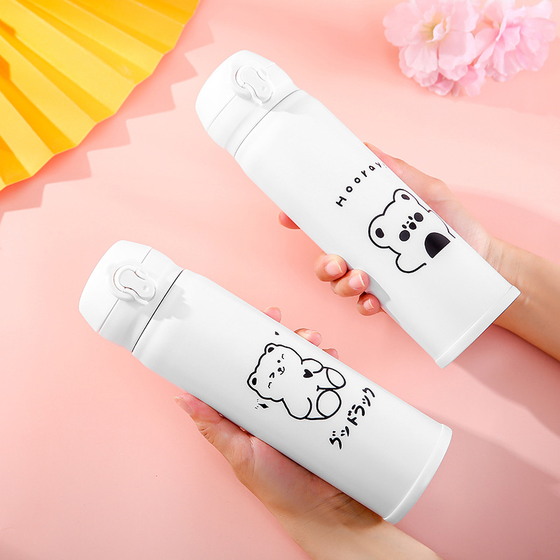 Fresh insulated cup for girls, high appearance level, small and cute bear, simple student and children's water cup, creative and personalized water cup Application Scenario