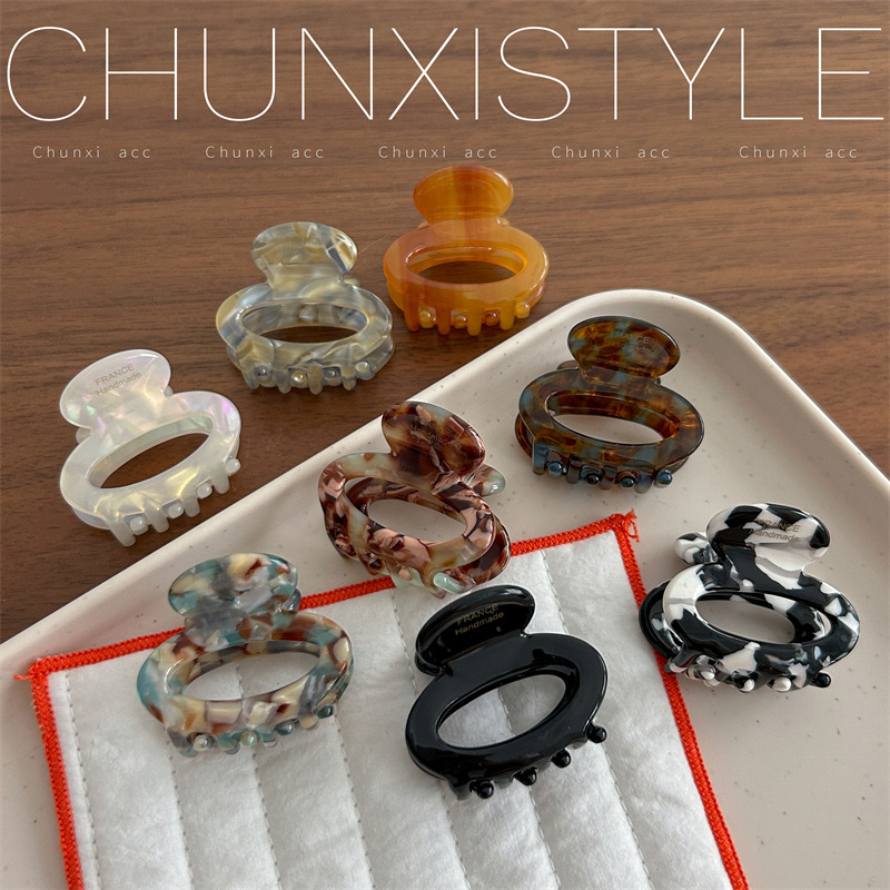 Acetic acid small hair clip for women, 2024 new high-end back head semi-tied hair clip headwear, simple hair clip and hair accessory Specification drawing