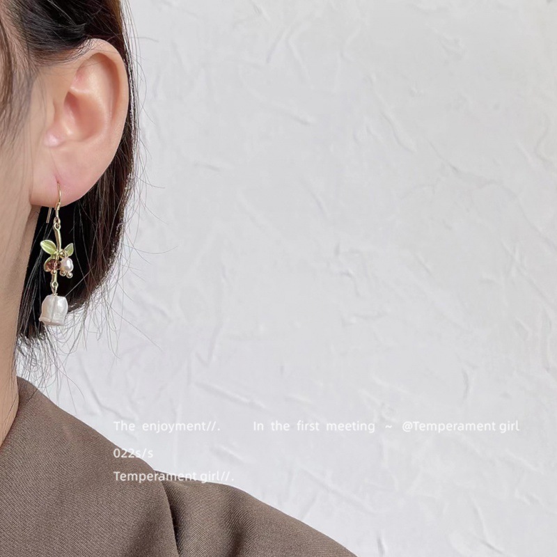 French retro style ~ Court handcrafted 925 silver needle, niche design sense lily of the valley earrings, women's Yiwu jewelry earrings Application Scenario