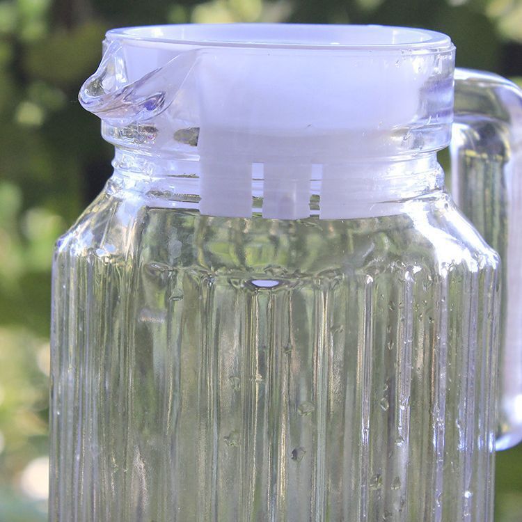 Cold water bottle, glass cold water bottle, large-capacity teapot, explosion-proof household heat-resistant high-temperature cold boiled water cup set Application Scenario