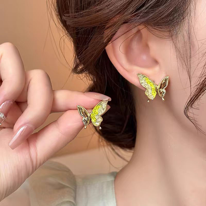Gradient crystal butterfly stud earrings, forest-style fresh and delicate earrings, a new bestsellers in 2025, retro earrings, and elegant earrings full figure