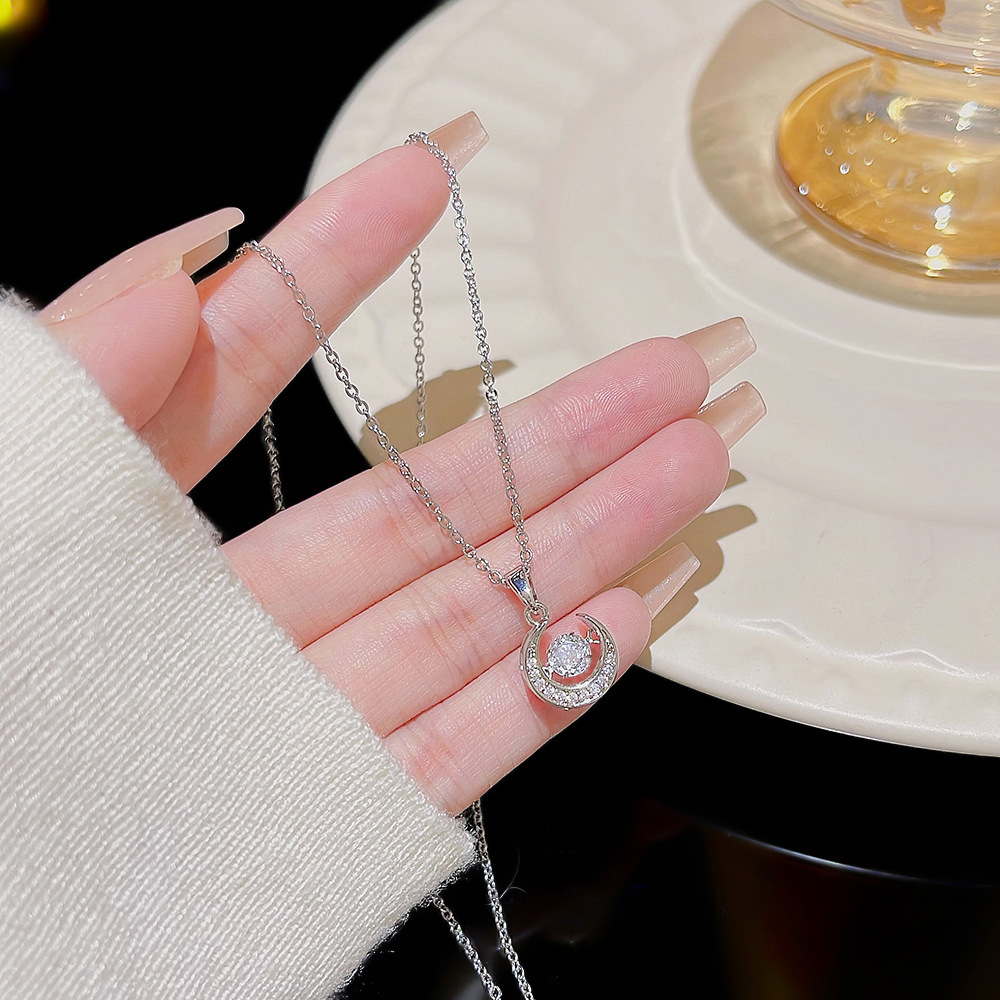 Moon necklace, light luxury and niche sweater chain accessory, women's pendant, versatile ins Maillard collarbone chain accessory details Picture
