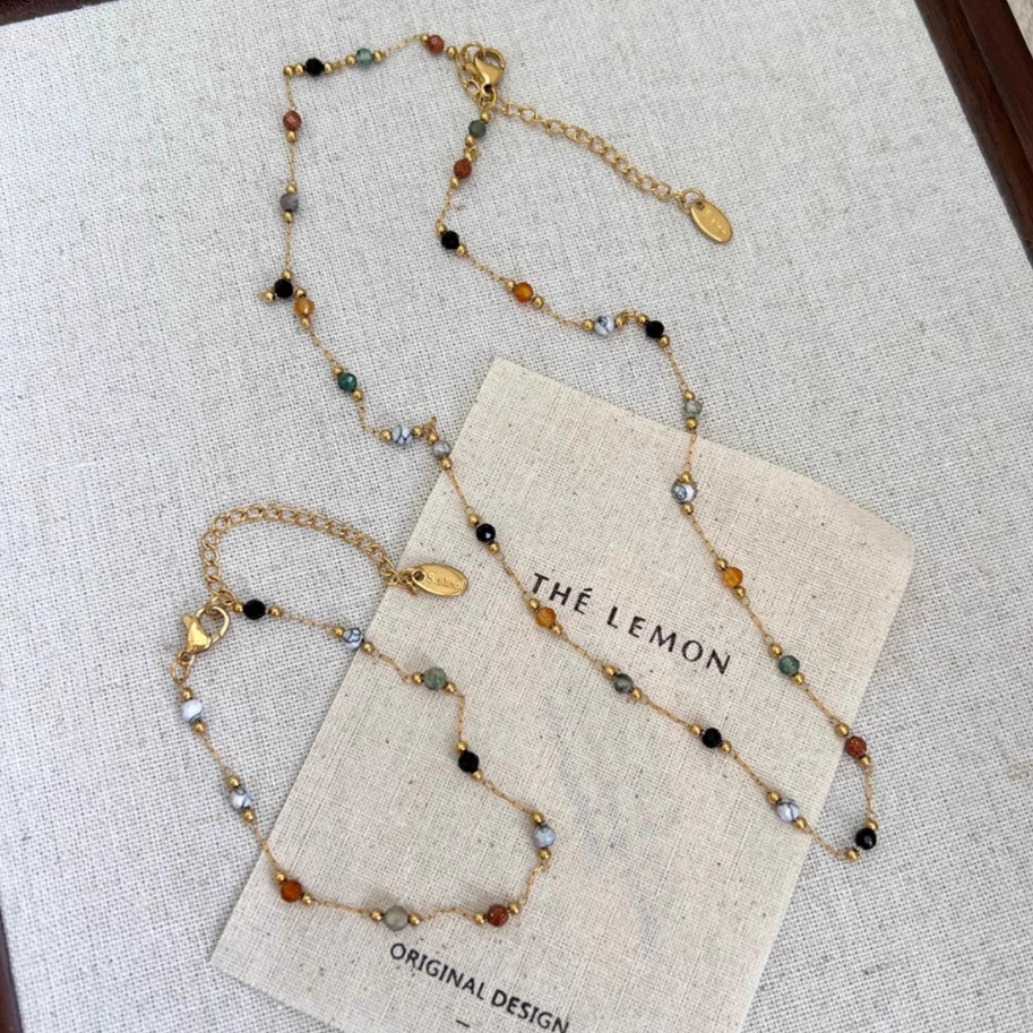 New European and American fashion, niche design, individual and simple style, handcrafted beaded necklace, bracelet cover, collarbone chain for women Application Scenario