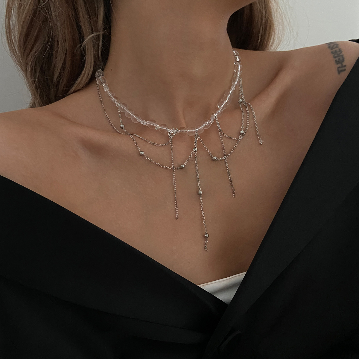 European and American cross-border jewelry, ins style, sweet and cool transparent crystal beaded necklace, simple and versatile for women, tassel collarbone chain details Picture