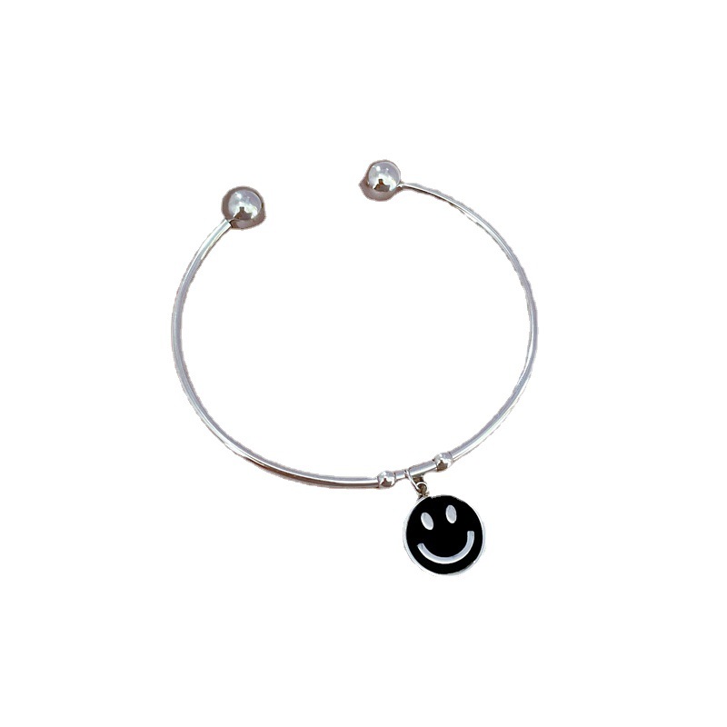 【 All-titanium Steel 】 European and American INS style light luxury titanium steel bracelet, minimalist cross-border mother-of-pearl smiling stainless steel jewelry Item Picture