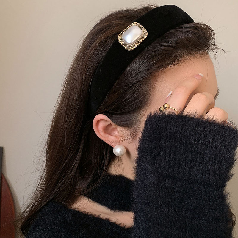 Retro black velvet hair band and hair accessory, high top hair band for washing face, spring and summer mid-style wide-edge pressure hair band, hair clip Specification drawing