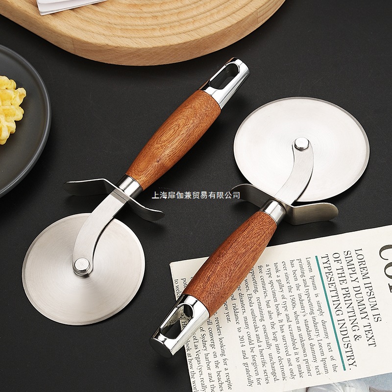 Stainless steel pizza rounder knife, pizza knife for cutting dough, hotel household special tool, commercial 430 material blade details Picture