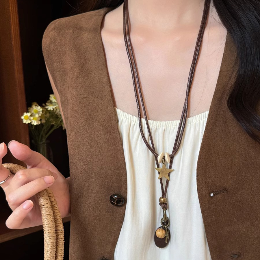New Chinese-style double-layer star necklace for women, long retro hoodie chain pendant, Bohemian ethnic style neck accessory details Picture