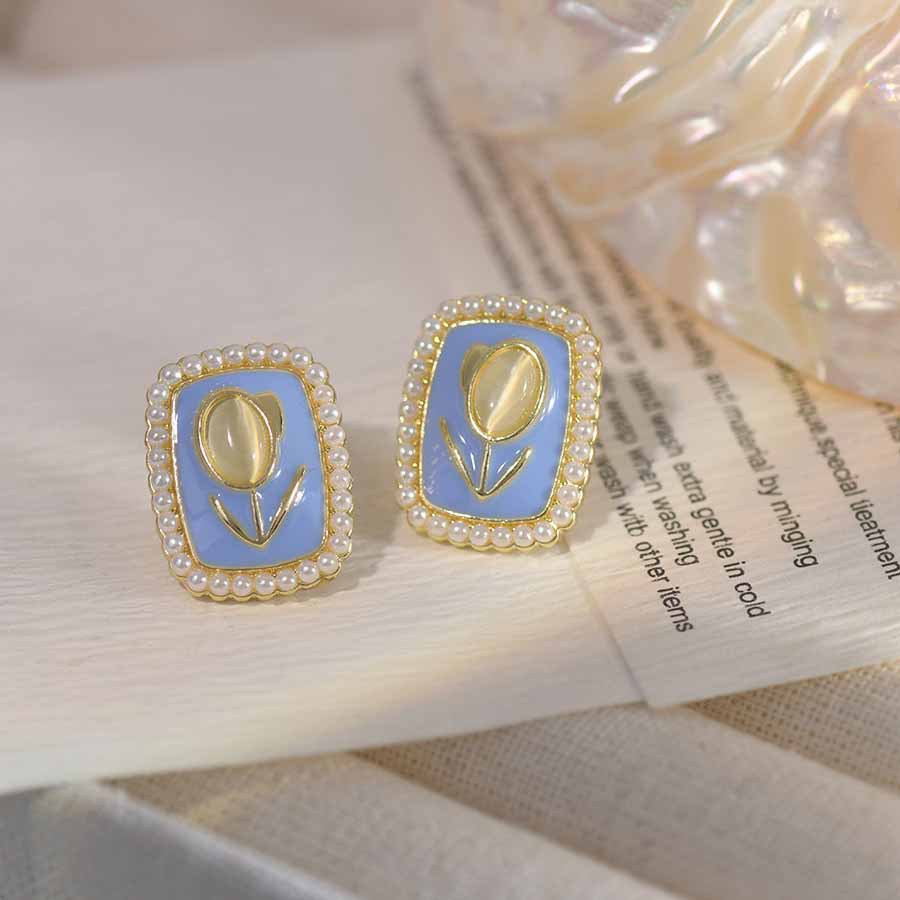 S925 Silver Needle Tulip Flower Pearl Earrings, a niche design for women, fashionable and fresh, elegant stud earrings details Picture