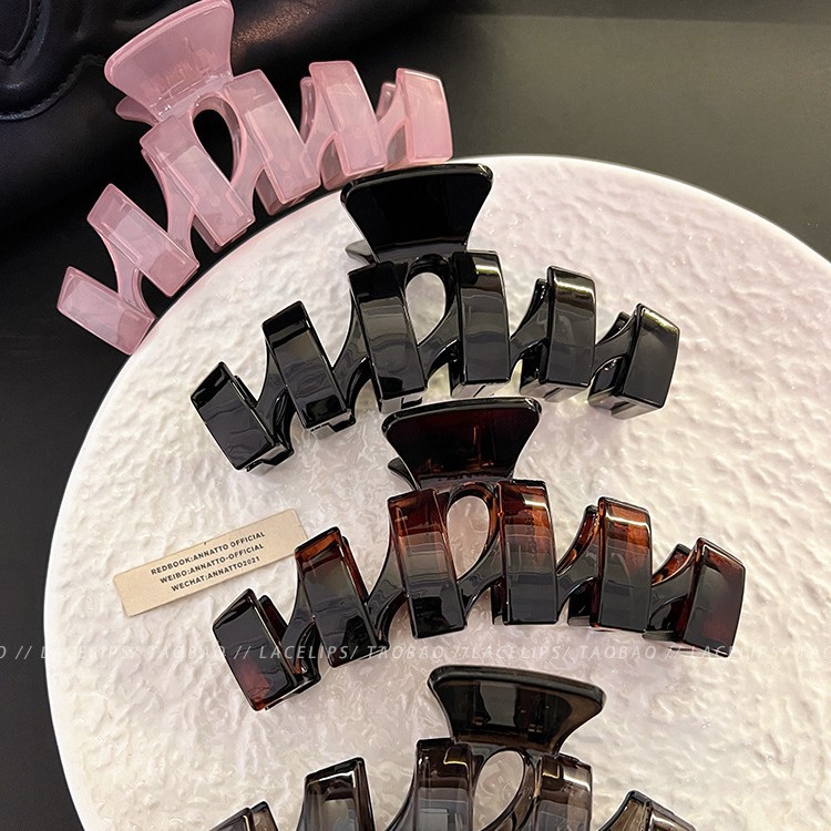 2025 New wavy hair clip, large shark clip, women's back head, high-end hair clip, hair accessory Specification drawing