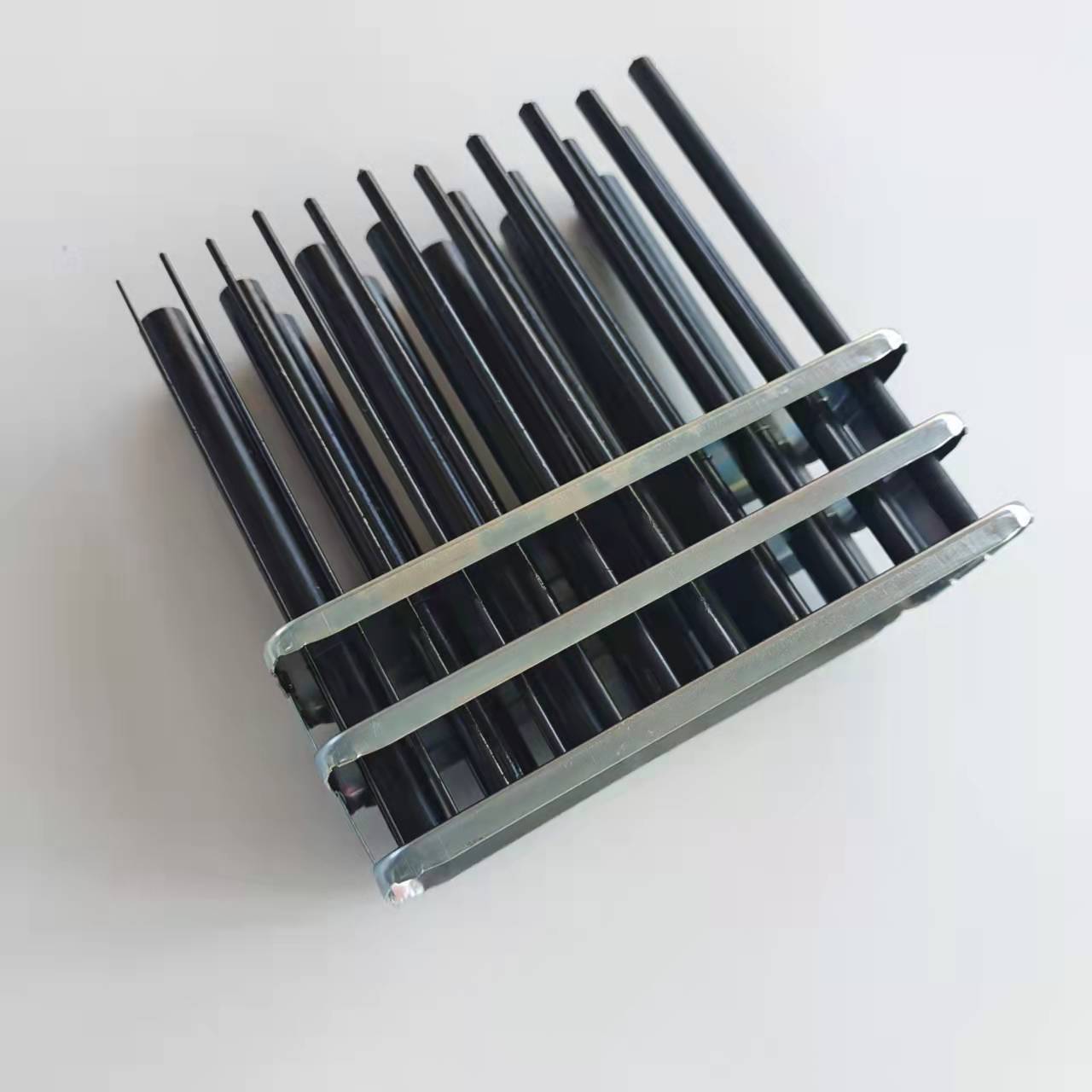 The Chongli -25P round punch and punch rod are used for positioning holes in various materials such as iron plates, aluminum alloys, and plastics Item Picture